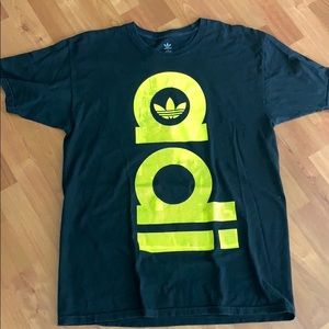 Adidas mens large tee black & yellow